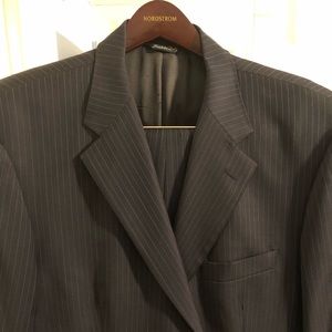 Men’s Suit- Manzoni.  Make an offer!!!!